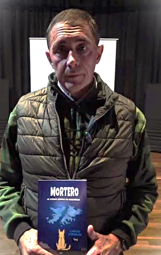 00 Carlos Alberto Gonzalez perro 1