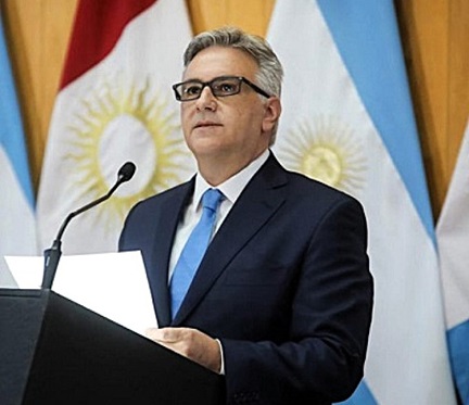 1a MartinLlaryoraGob