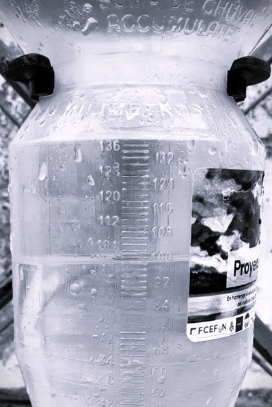 1a Pluviometro ilustracionb