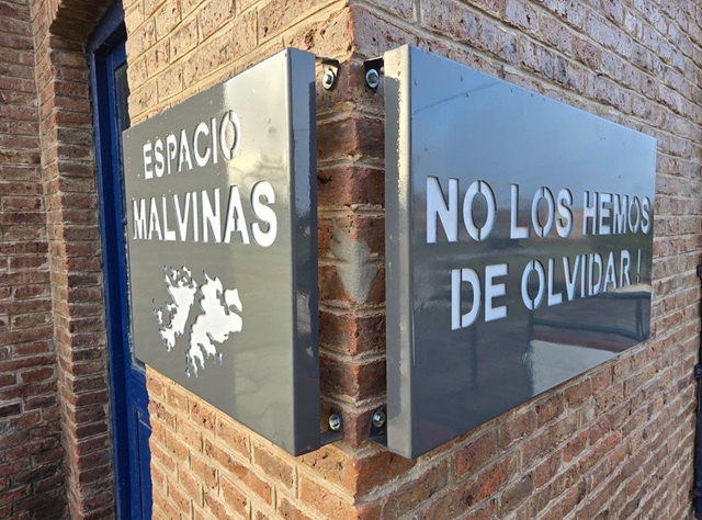 Espacio malvinas 02 b