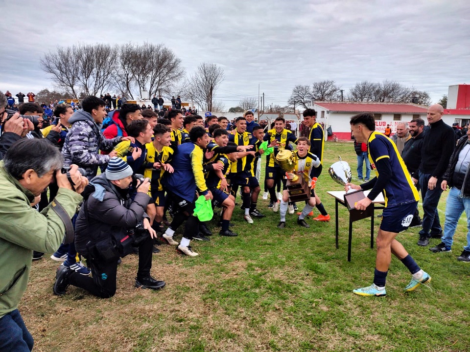 Tercera Olimpo campeon 01