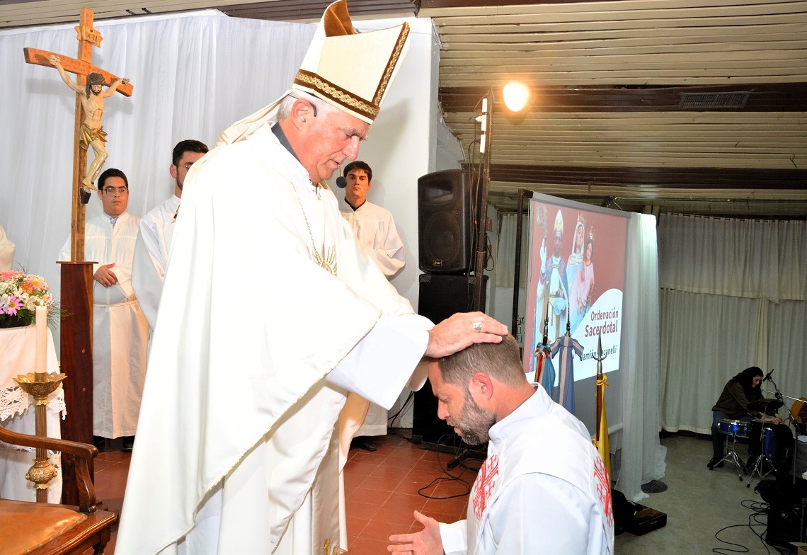 damian tracanelli 00b